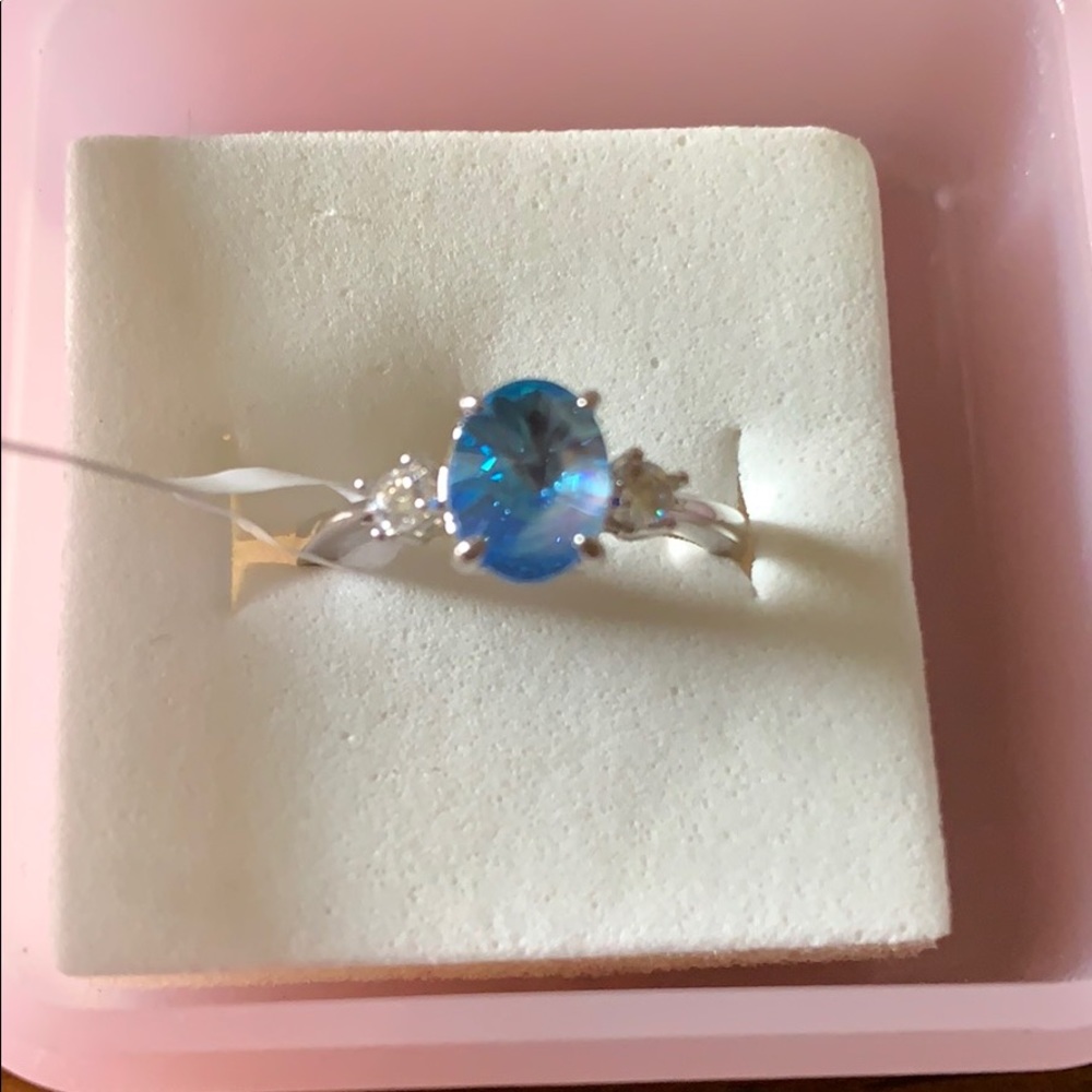 Fragrant jewels blue silvertone ring nwt size 6